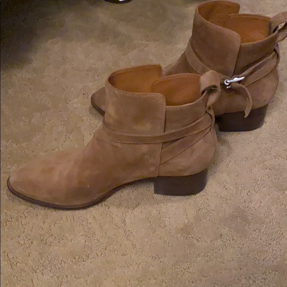 Rag & Bone tan suede booties